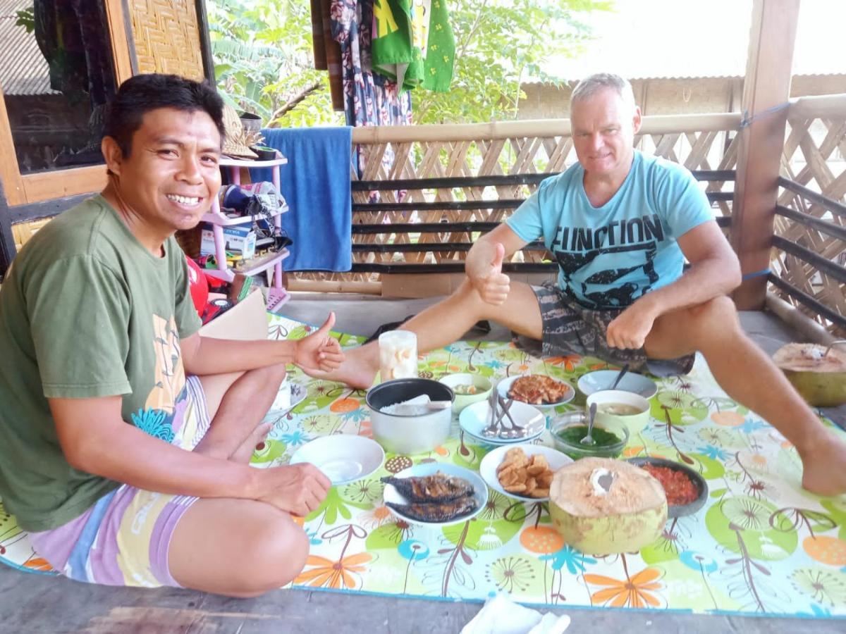 Boneputeh Homestay Taliwang エクステリア 写真