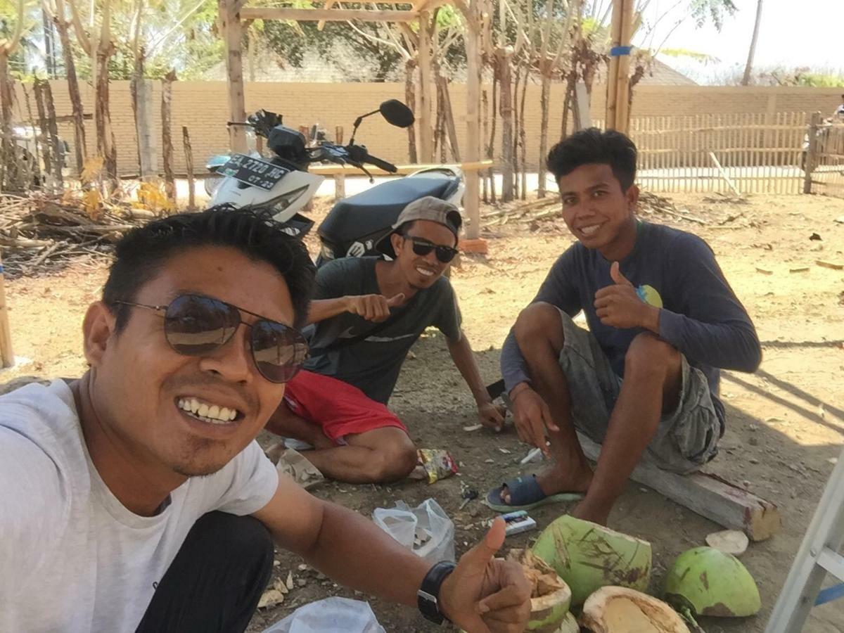 Boneputeh Homestay Taliwang エクステリア 写真