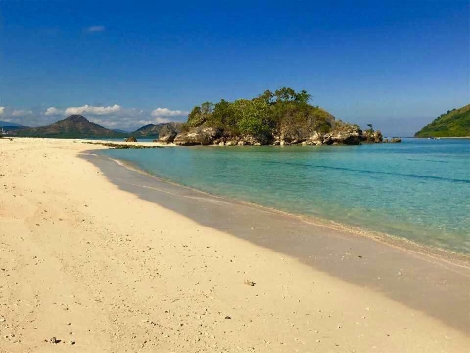 Boneputeh Homestay Taliwang エクステリア 写真